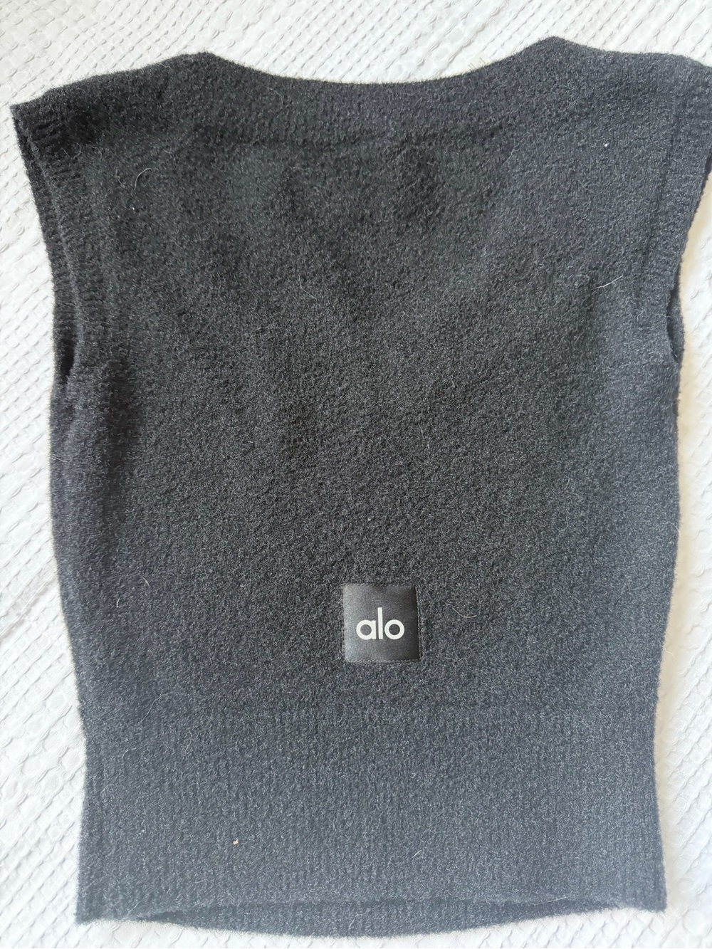 ALO Yoga Black Sleeveless Knit Sweater Tank with Scoop Neck - Picture 2 of 4
